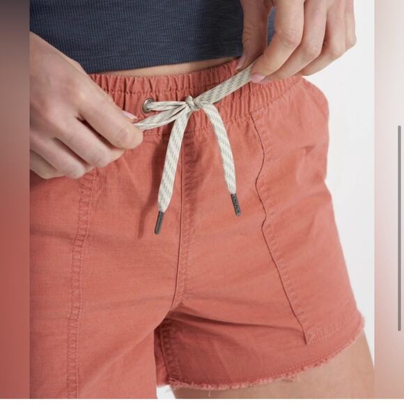Vuori NWT Women's Vintage Ripstop Shorts with Raw Hemline in Cinnamon Size XL - Picture 4 of 11